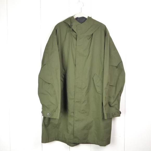 Uniqlo Coat Mens SZ XL Hooded Parka Rain Weather Resistant Long Oversized - Picture 1 of 7